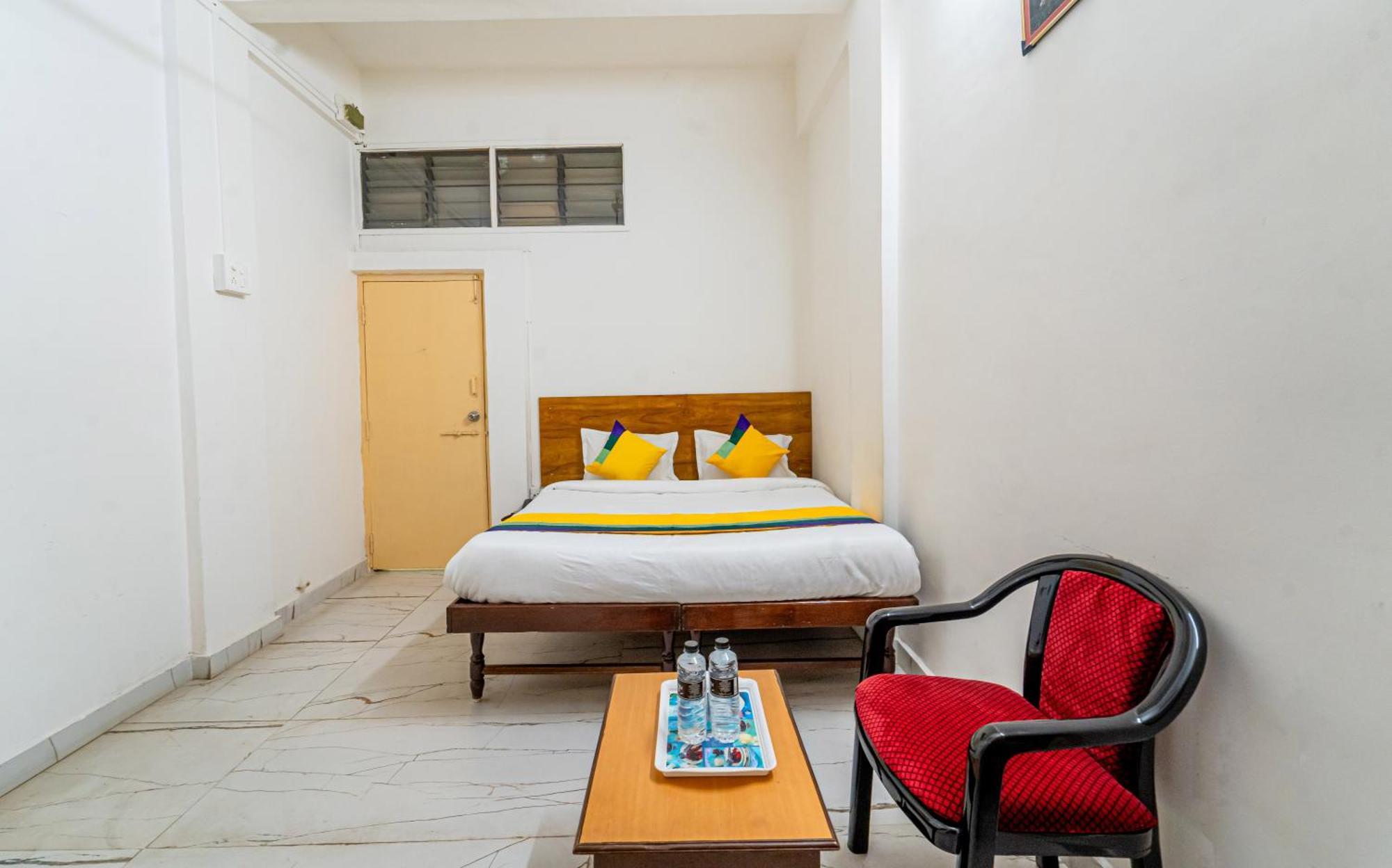 Itsy Hotels Mansi Nashik Zewnętrze zdjęcie