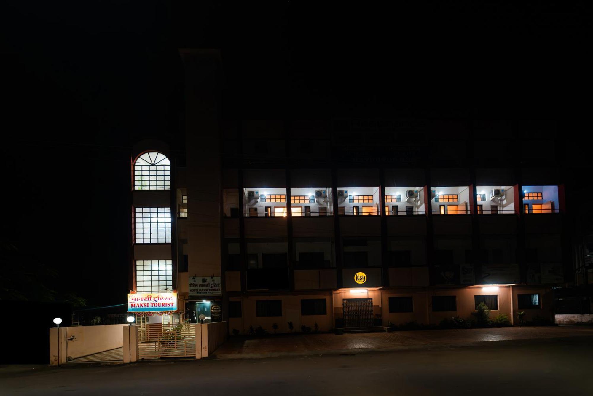 Itsy Hotels Mansi Nashik Zewnętrze zdjęcie